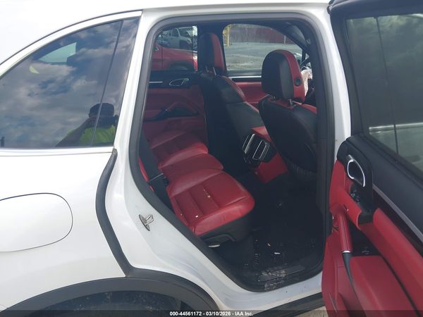 2015 PORSCHE CAYENNE S