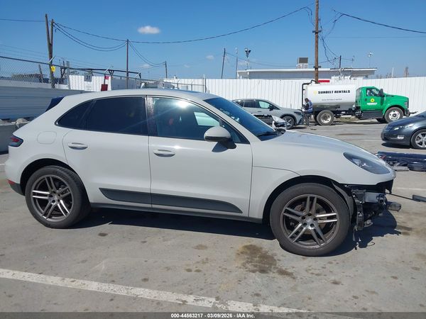2019 PORSCHE MACAN