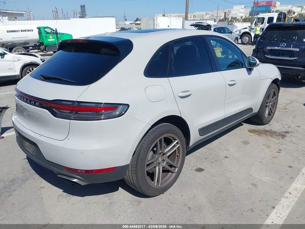2019 PORSCHE MACAN