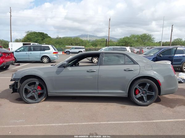 2018 CHRYSLER 300