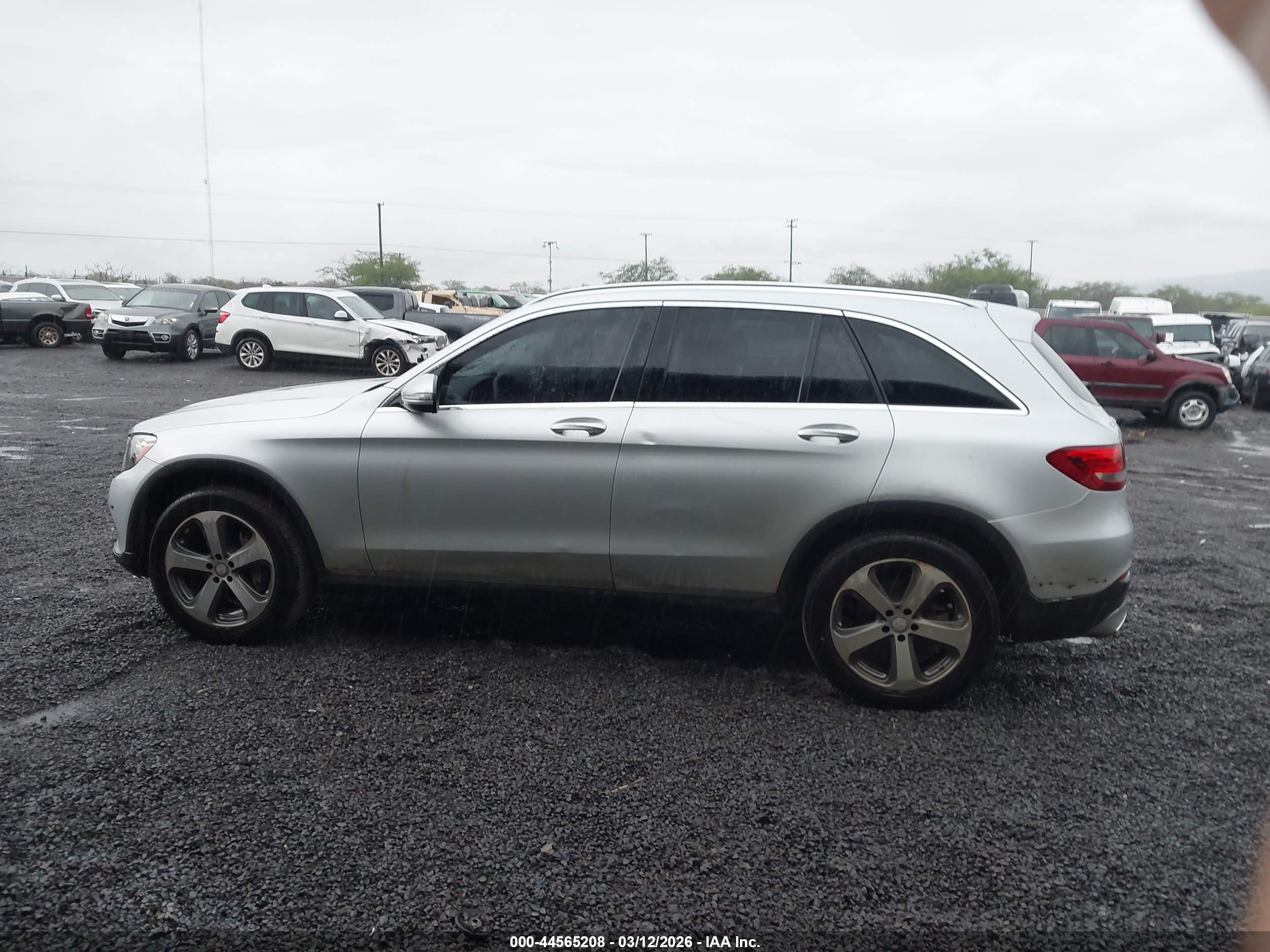 2016 MERCEDES-BENZ GLC 300 GLC300
