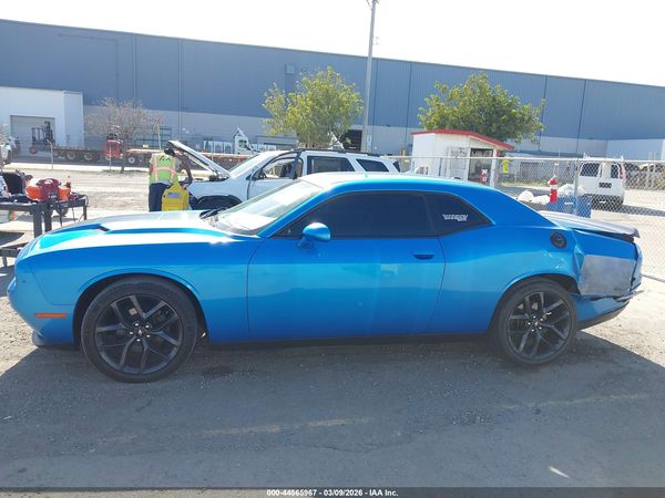 2019 DODGE CHALLENGER SXT