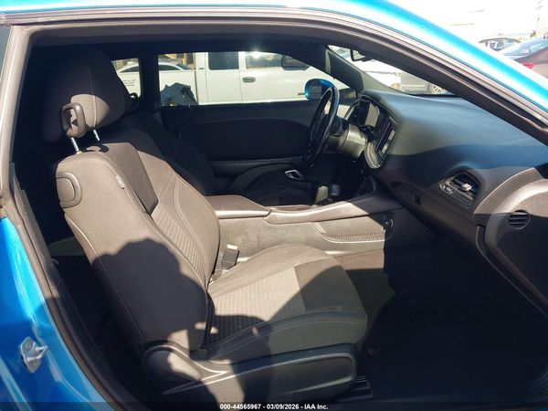 2019 DODGE CHALLENGER SXT