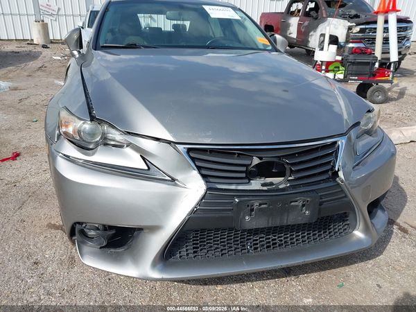 2016 LEXUS IS 200T