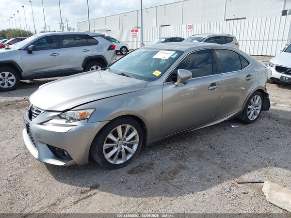 2016 LEXUS IS 200T
