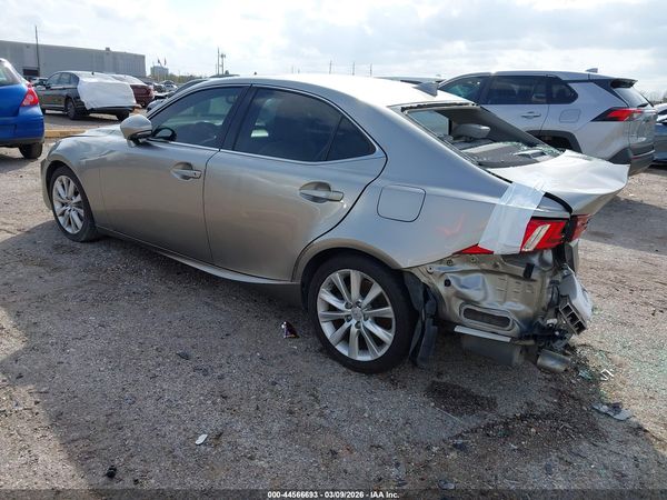 2016 LEXUS IS 200T