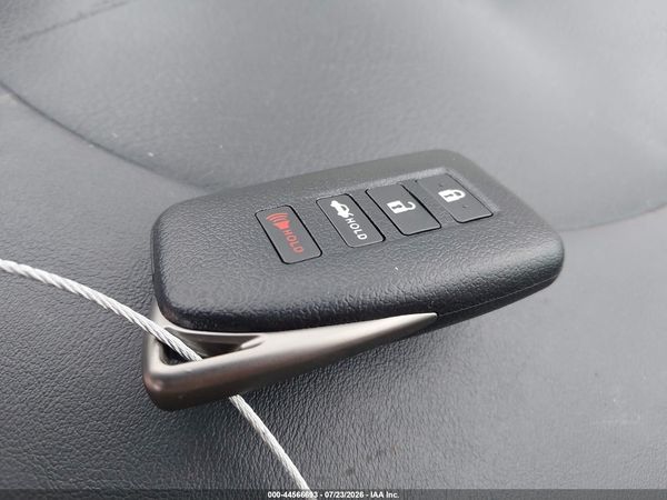 2016 LEXUS IS 200T