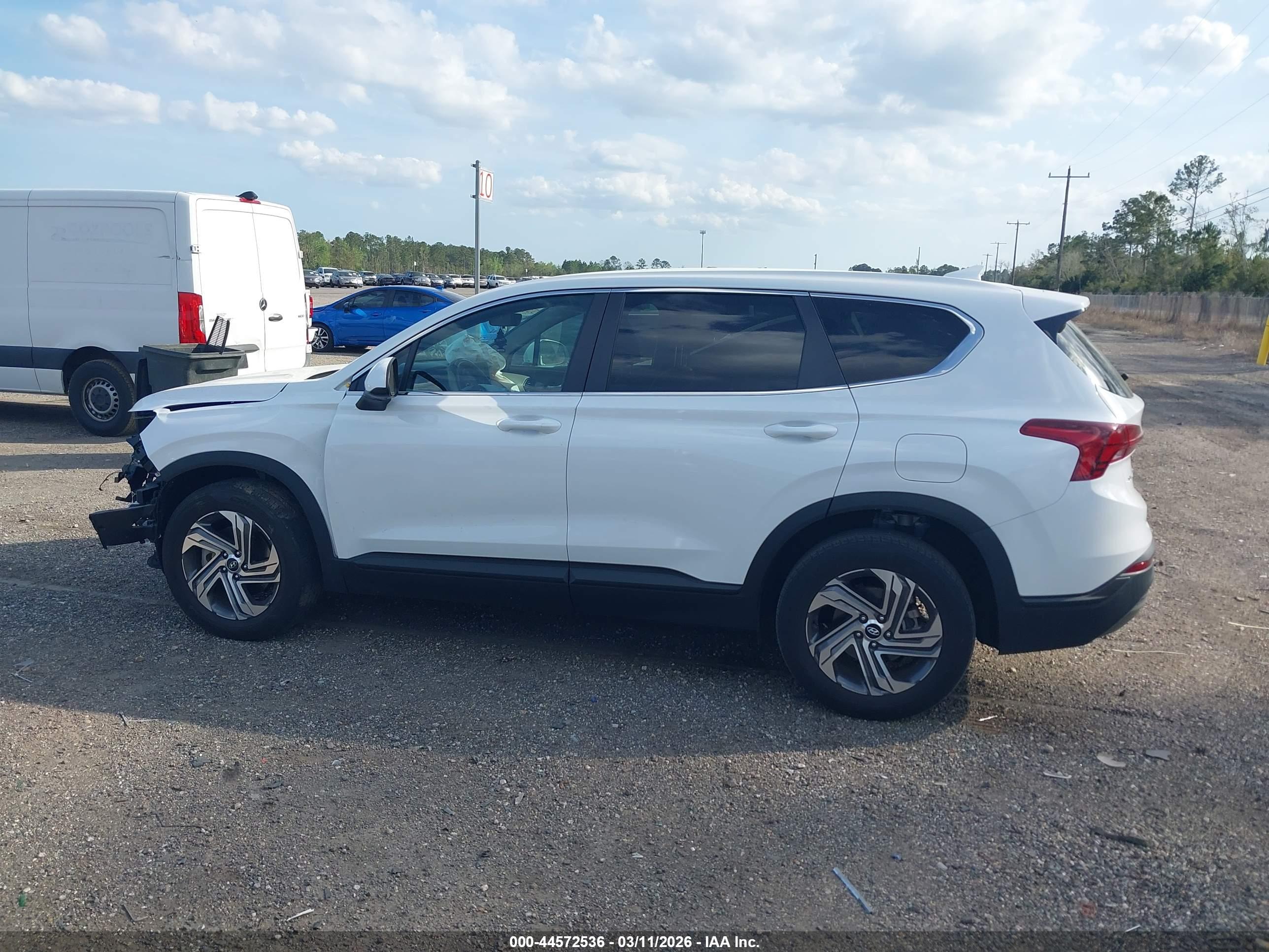 2023 HYUNDAI SANTA FE SE