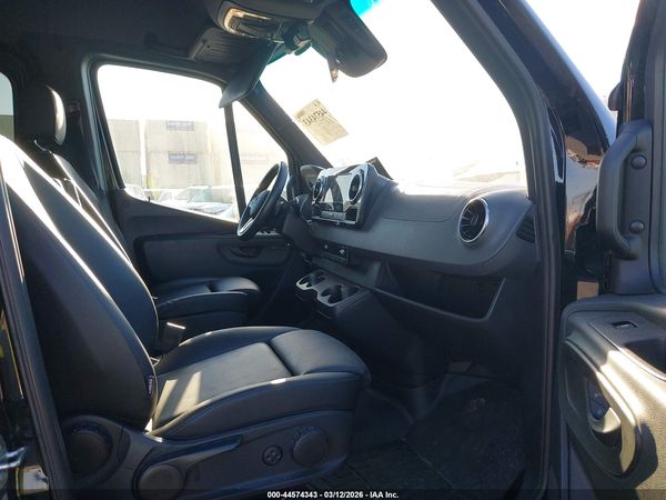 2024 MERCEDES-BENZ SPRINTER 2500
