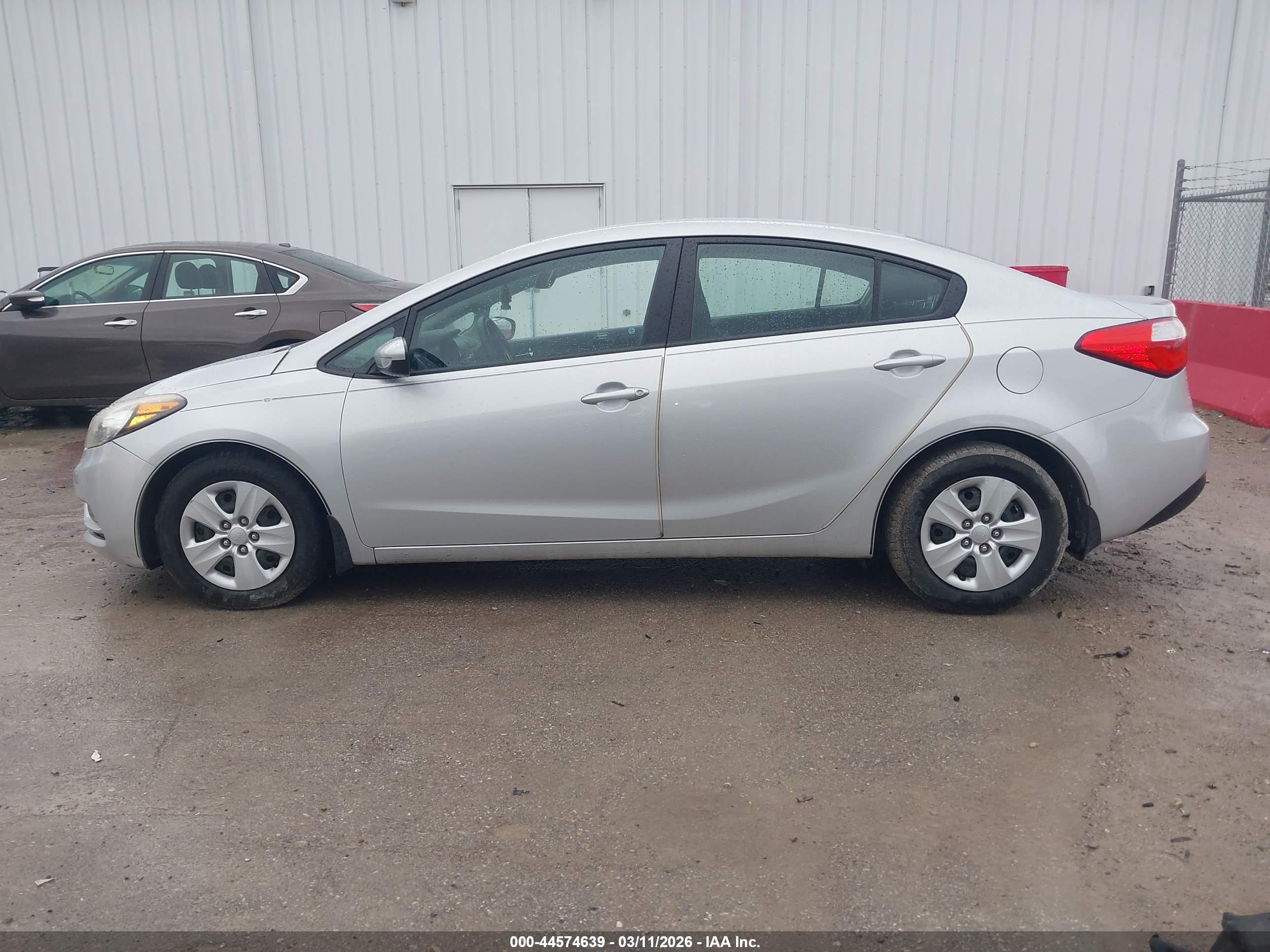 2016 KIA FORTE LX