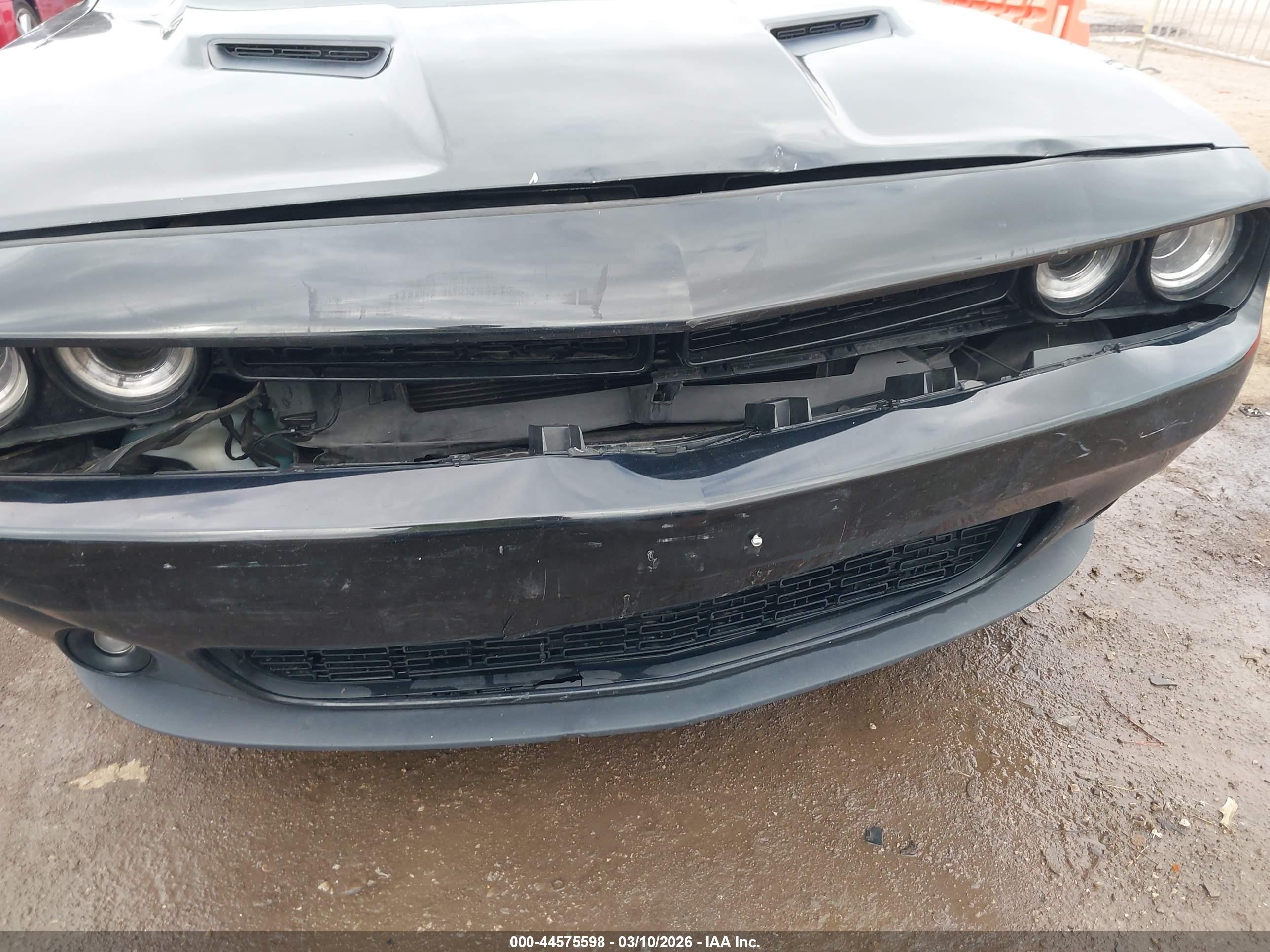 2018 DODGE CHALLENGER SXT