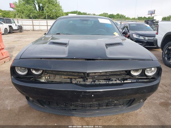 2018 DODGE CHALLENGER SXT