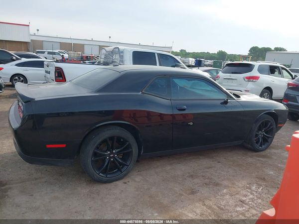 2018 DODGE CHALLENGER SXT