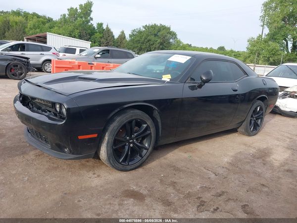 2018 DODGE CHALLENGER SXT
