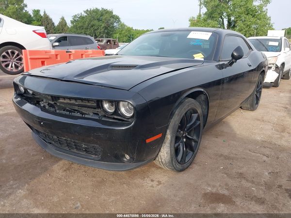 2018 DODGE CHALLENGER SXT