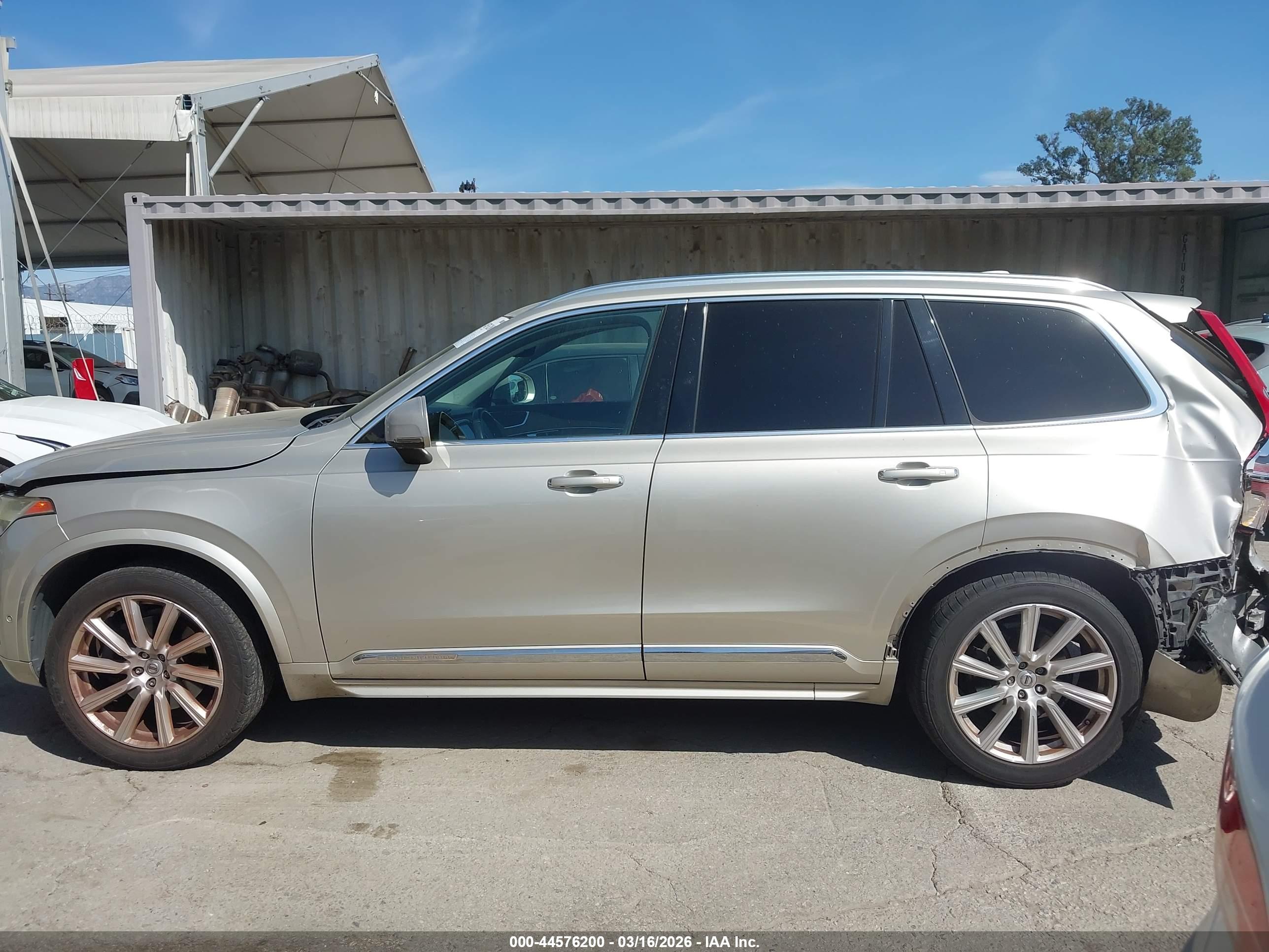 2016 VOLVO XC90 T6 INSCRIPTION