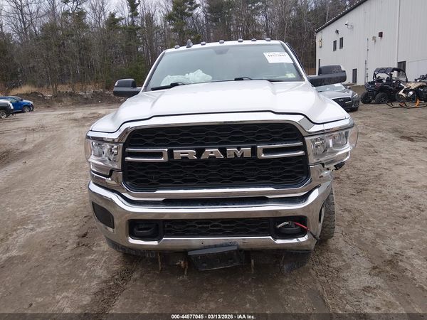 2021 RAM 3500 TRADESMAN  4X4 8' BOX