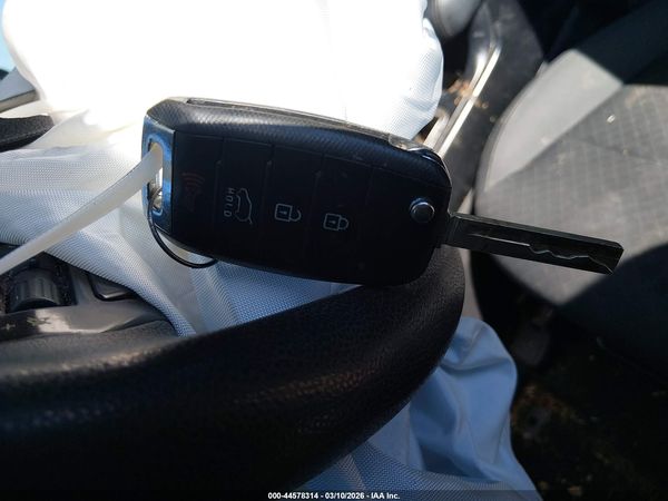 2018 KIA SORENTO 2.4L LX
