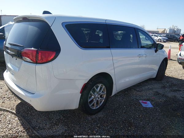 2025 CHRYSLER VOYAGER LX — I4