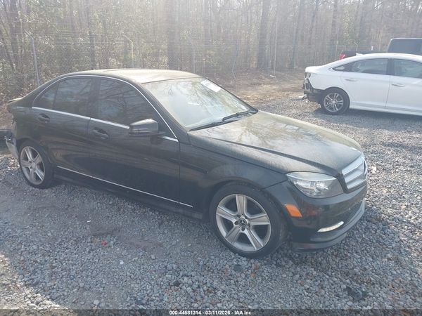 2011 MERCEDES-BENZ C 300 C300