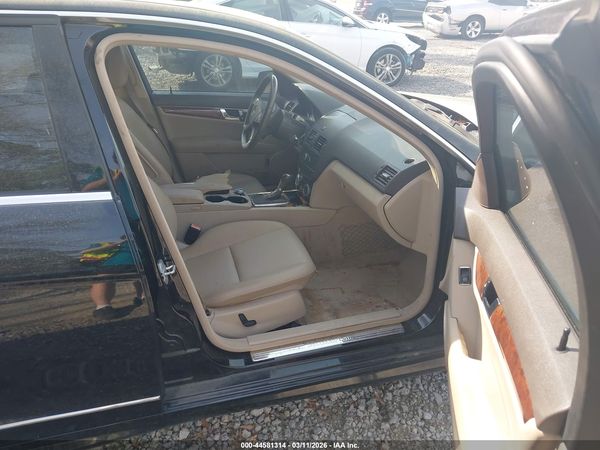 2011 MERCEDES-BENZ C 300 C300