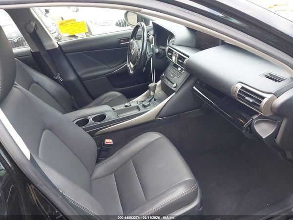 2016 LEXUS IS 300
