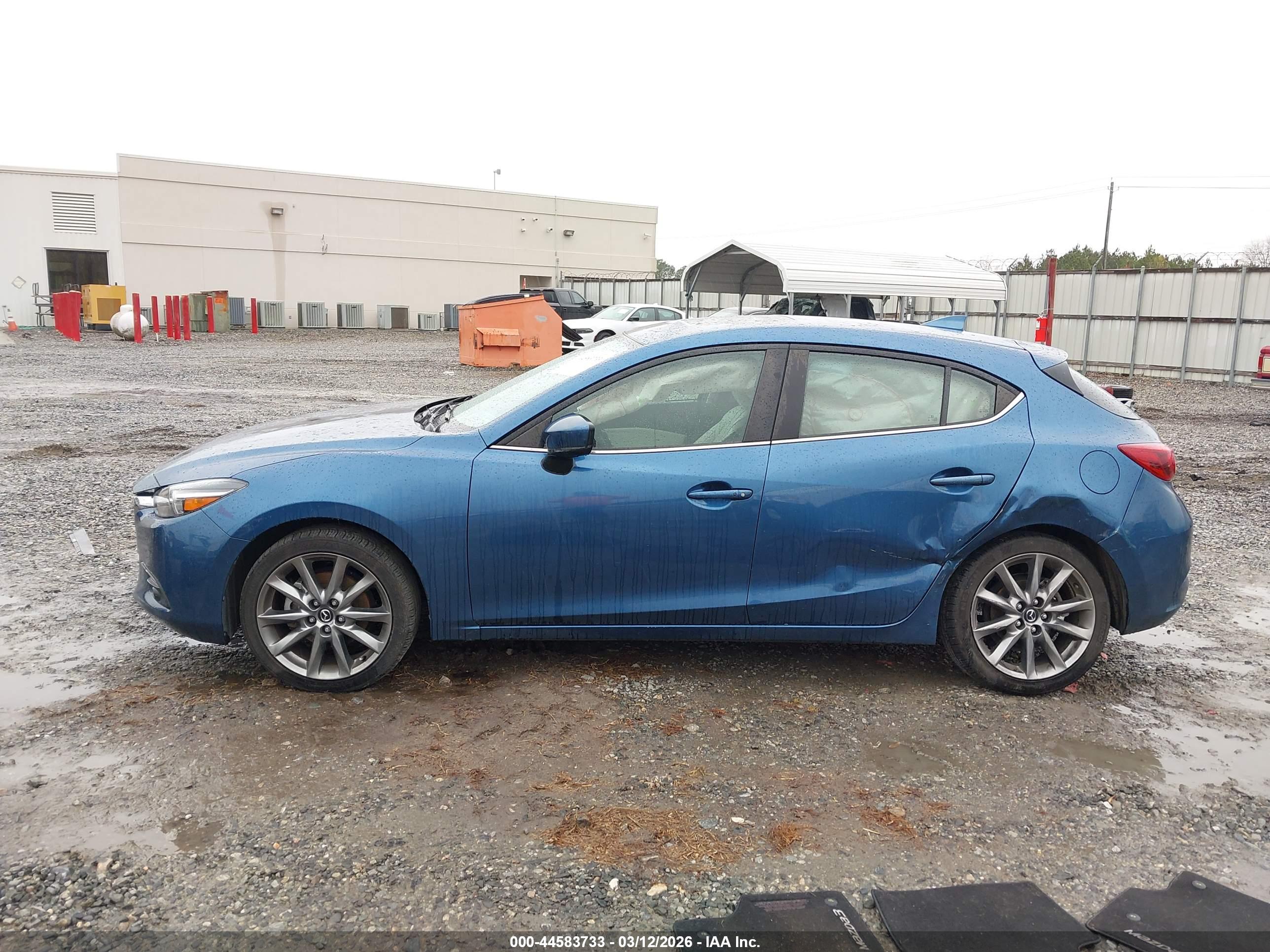 2018 MAZDA MAZDA3 GRAND TOURING