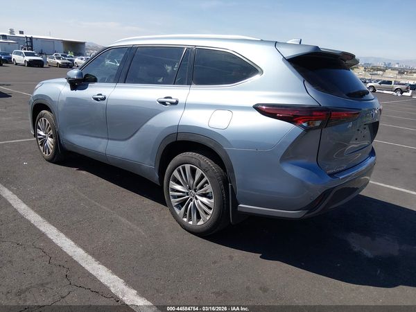 2024 TOYOTA HIGHLANDER PLATINUM