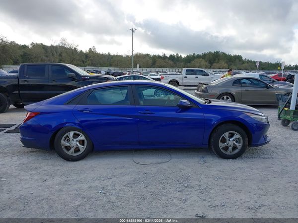 2022 HYUNDAI ELANTRA SE