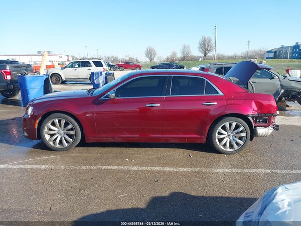 2018 CHRYSLER 300