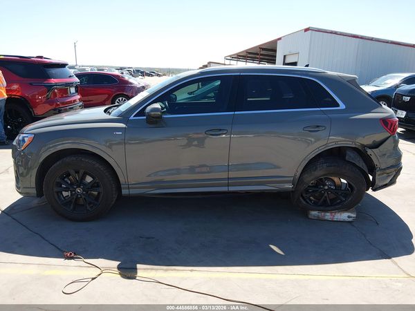 2022 AUDI Q3