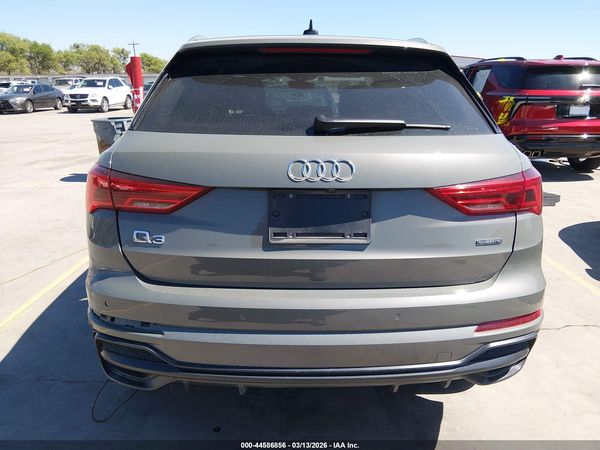 2022 AUDI Q3