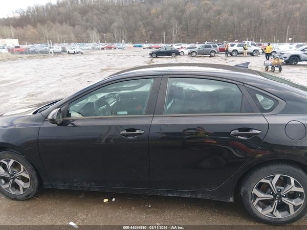 2019 KIA FORTE LXS