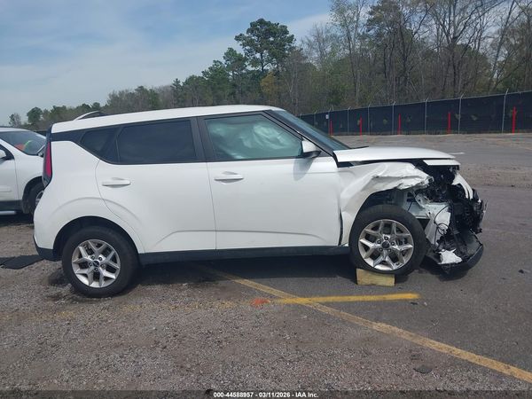 2023 KIA SOUL LX