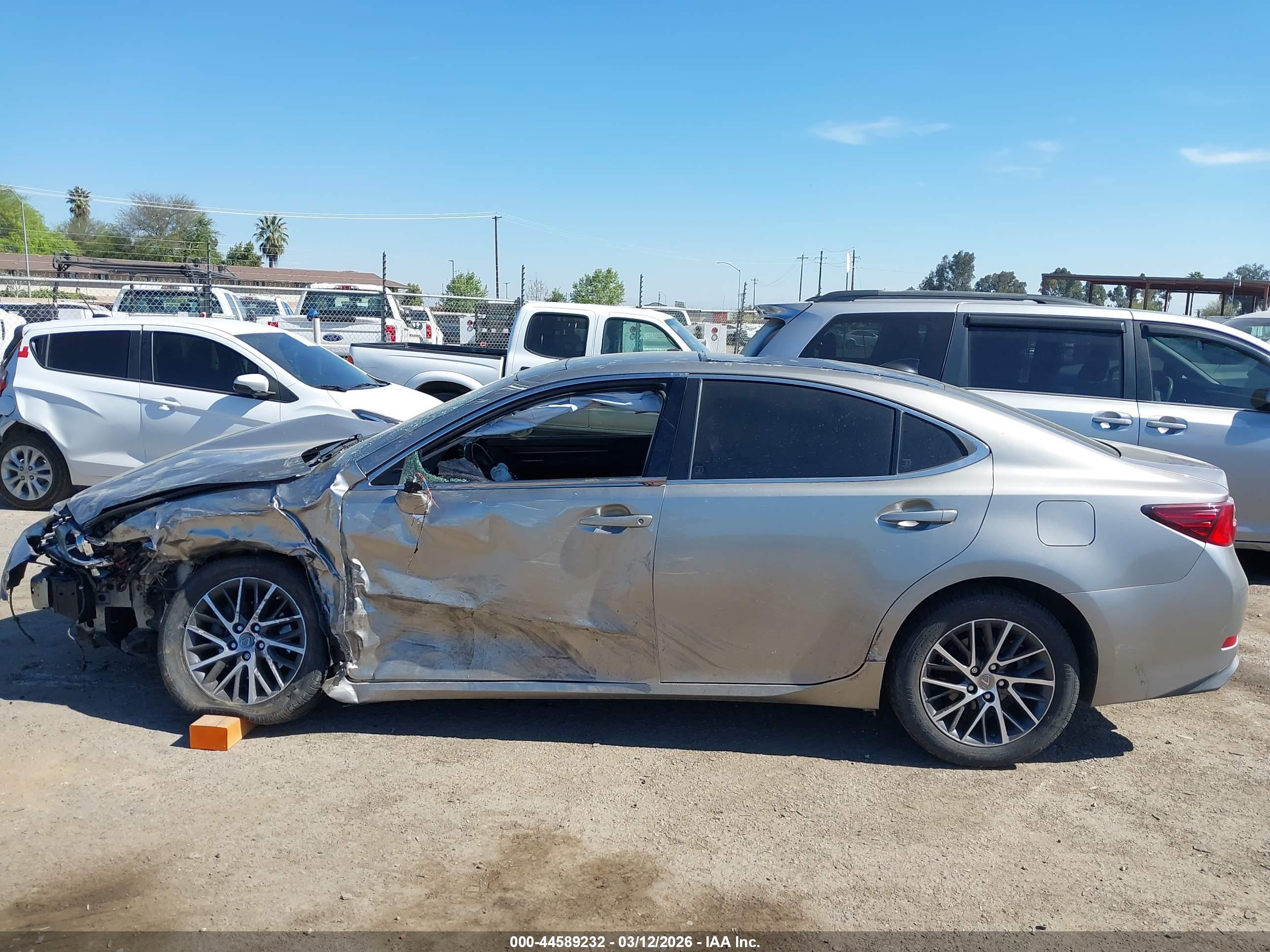 2016 LEXUS ES 350