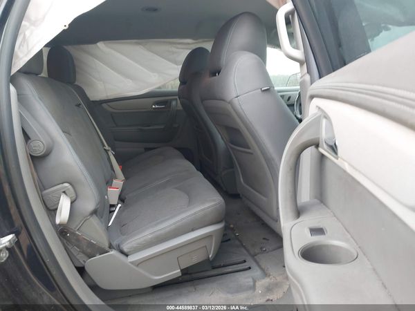 2017 CHEVROLET TRAVERSE LS — I8