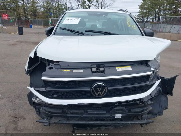 2024 VOLKSWAGEN TAOS 1.5T S — I6