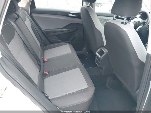 2024 VOLKSWAGEN TAOS 1.5T S — I8