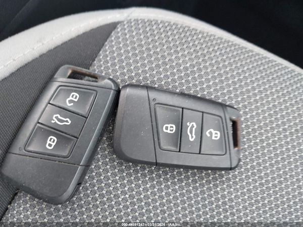 2024 VOLKSWAGEN TAOS 1.5T S — I11