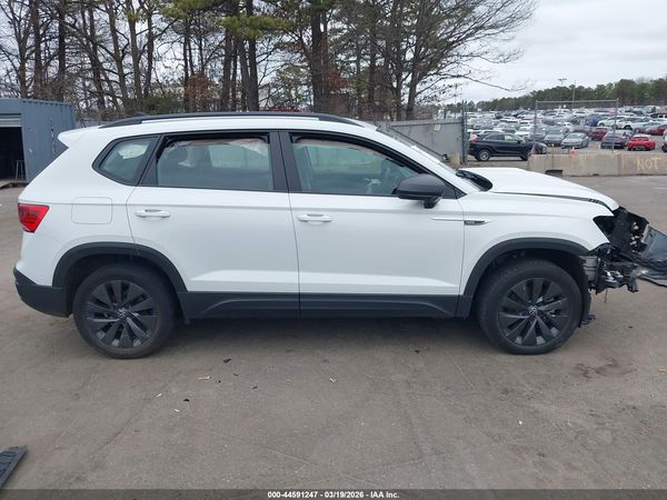 2024 VOLKSWAGEN TAOS 1.5T S — I116