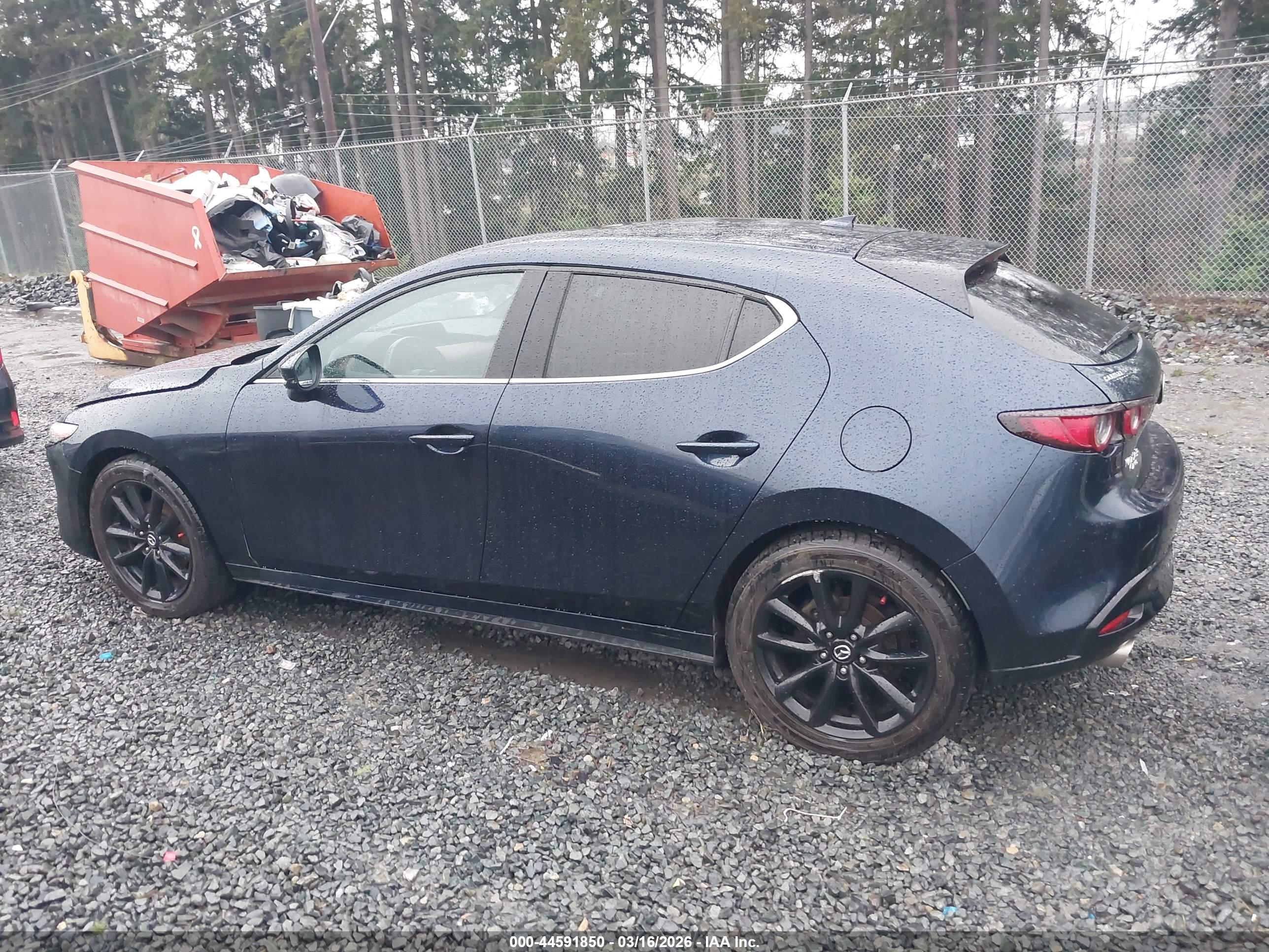 2019 MAZDA MAZDA3 PREMIUM PACKAGE