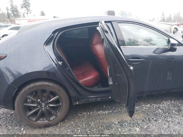 2019 MAZDA MAZDA3 PREMIUM PACKAGE