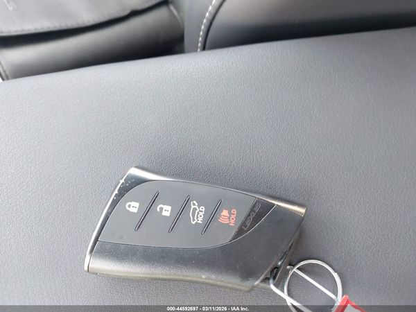 2025 LEXUS UX 300H PREMIUM