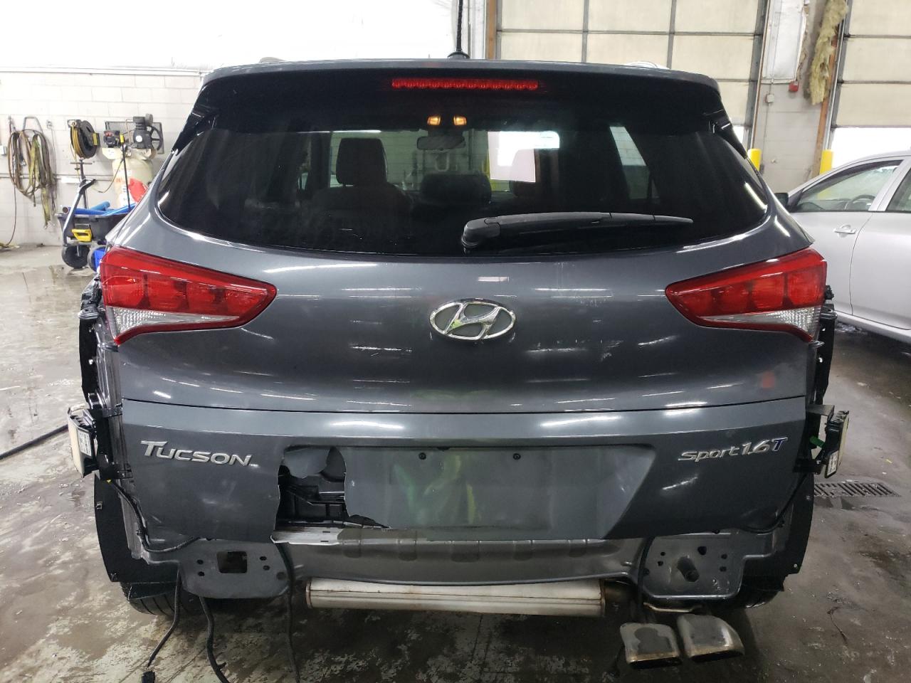 2017 HYUNDAI TUCSON