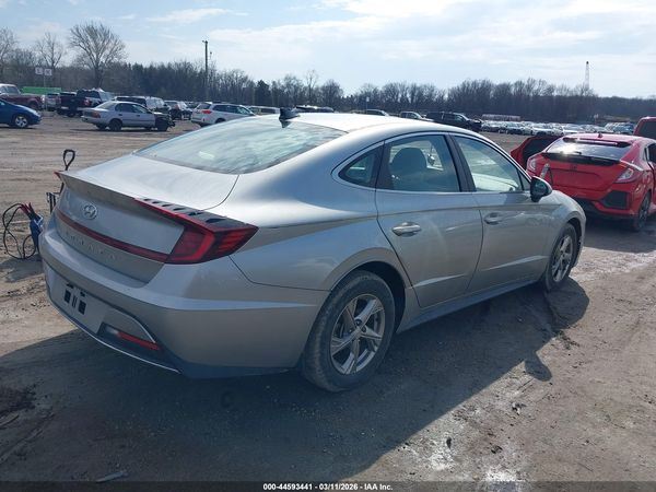 2022 HYUNDAI SONATA SE