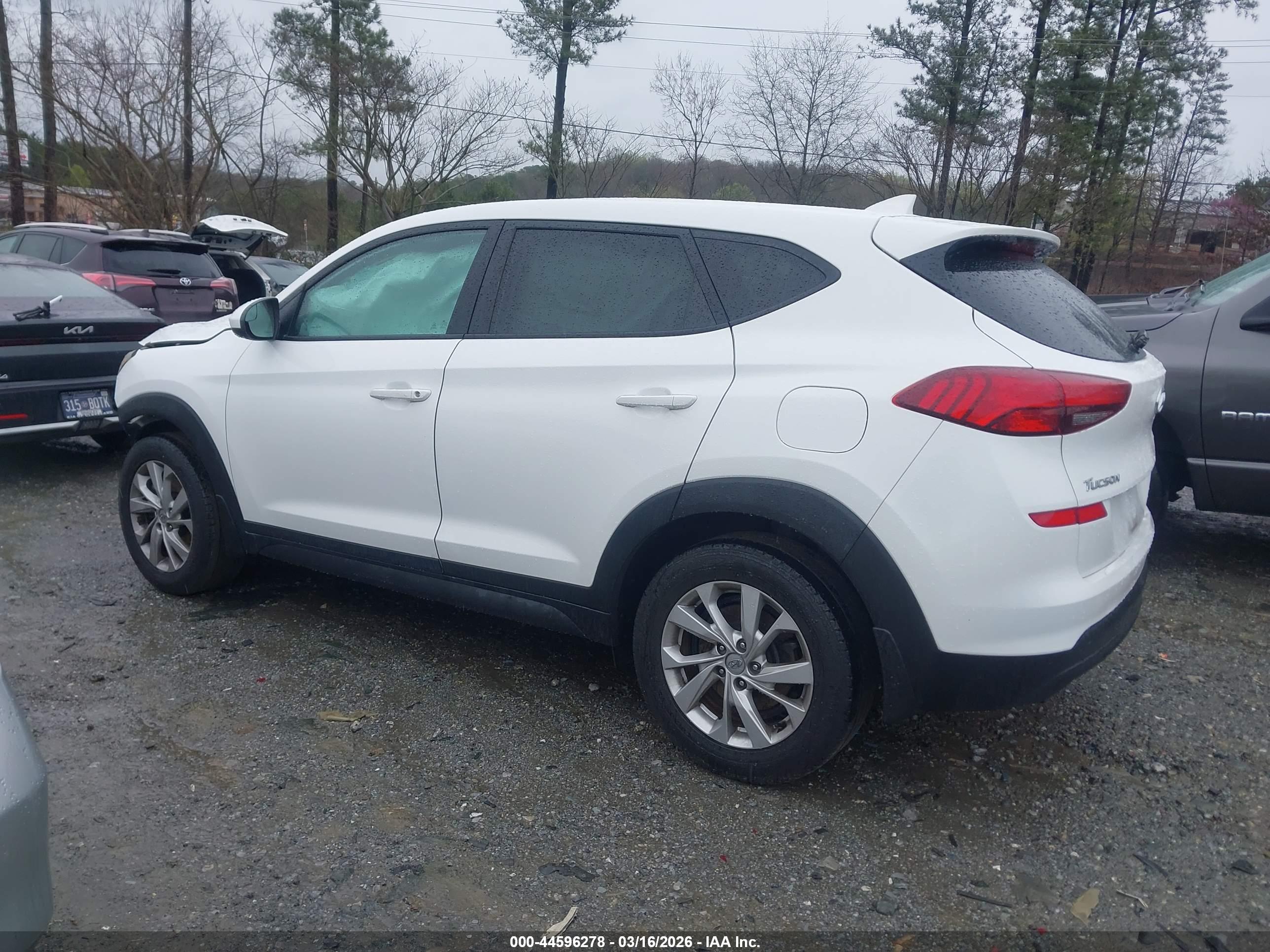 2020 HYUNDAI TUCSON SE
