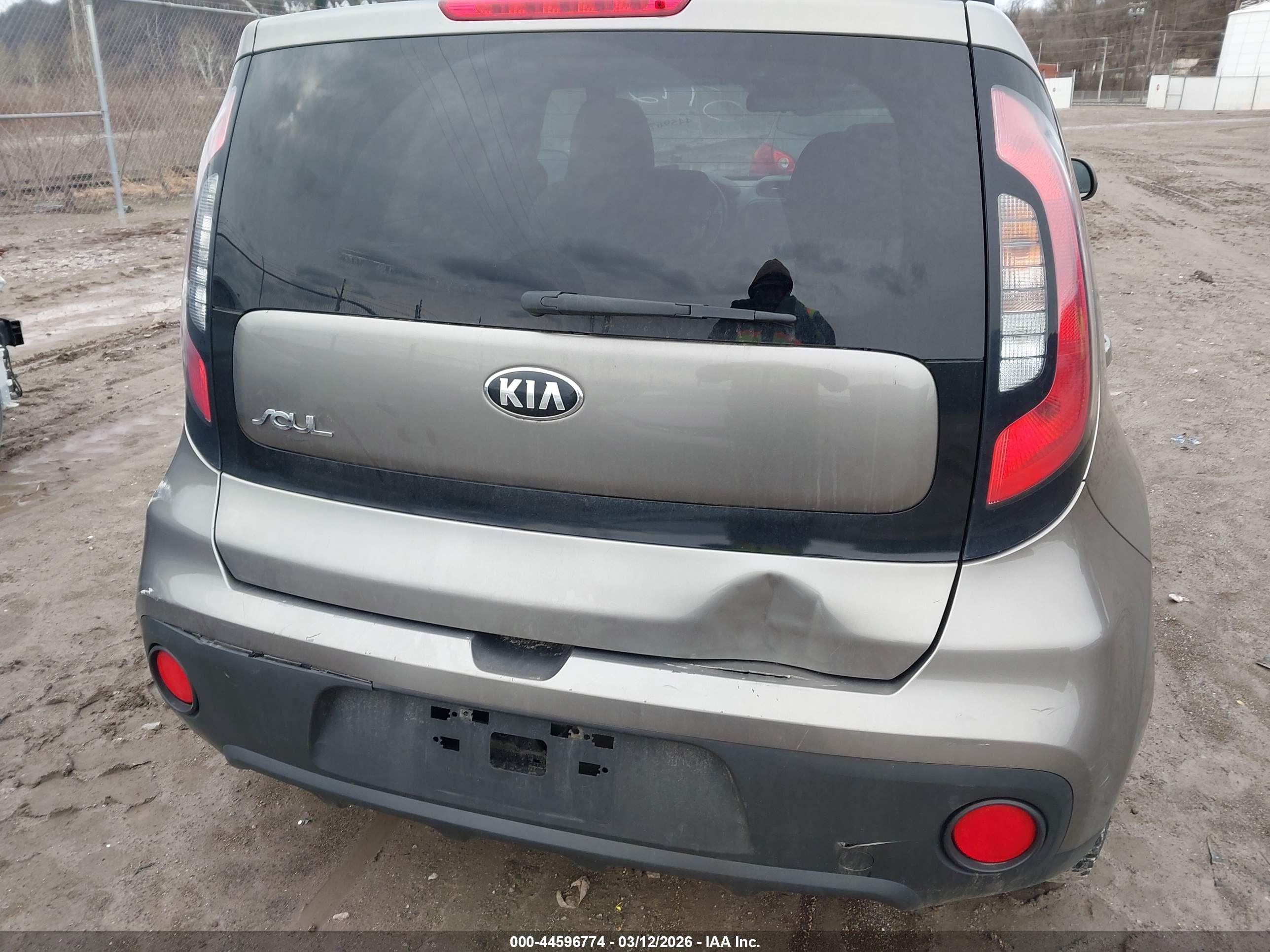 2018 KIA SOUL Base