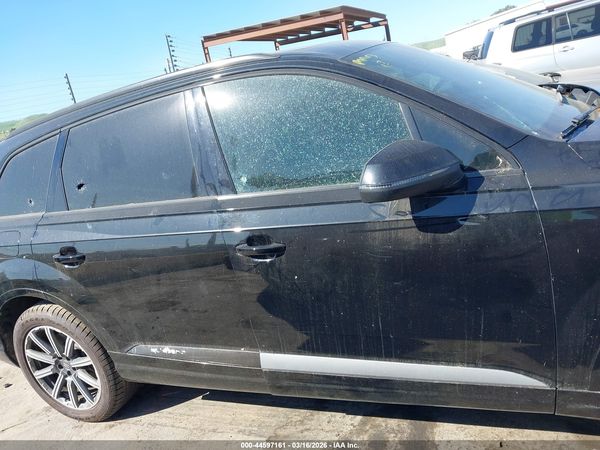 2017 AUDI Q7 3.0T PREMIUM