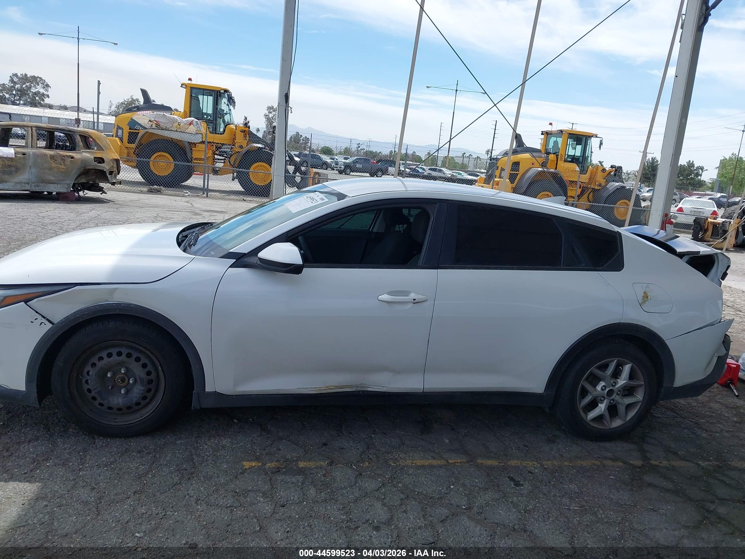2025 KIA K4 LX