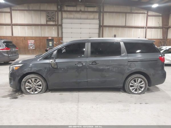 2016 KIA SEDONA LX
